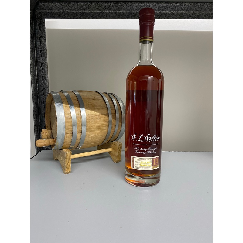 1982 W. L. Weller 19 Year Old Kentucky Straight Bourbon Whiskey 750ml